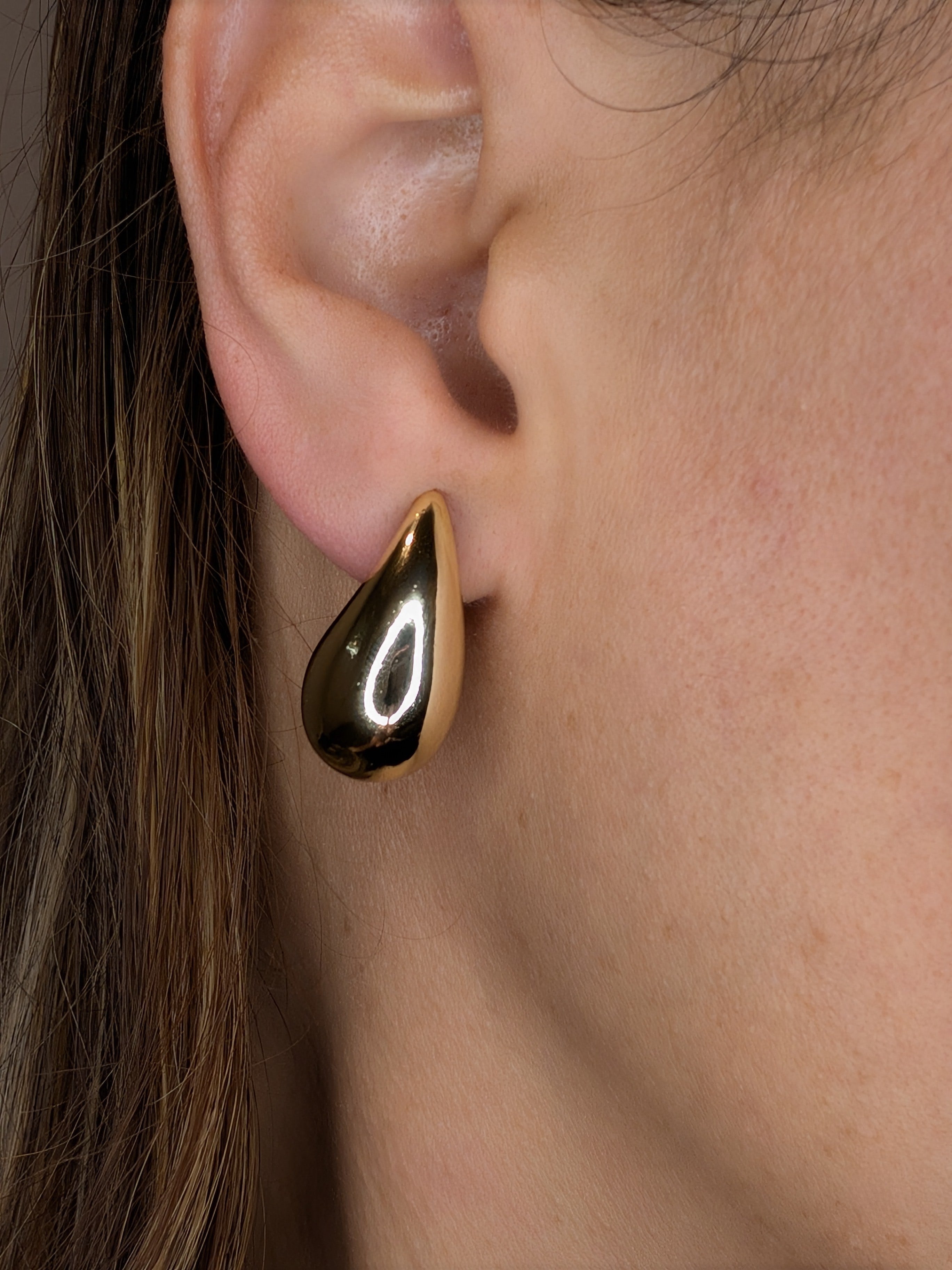 Golden Tear of Elegance Studs