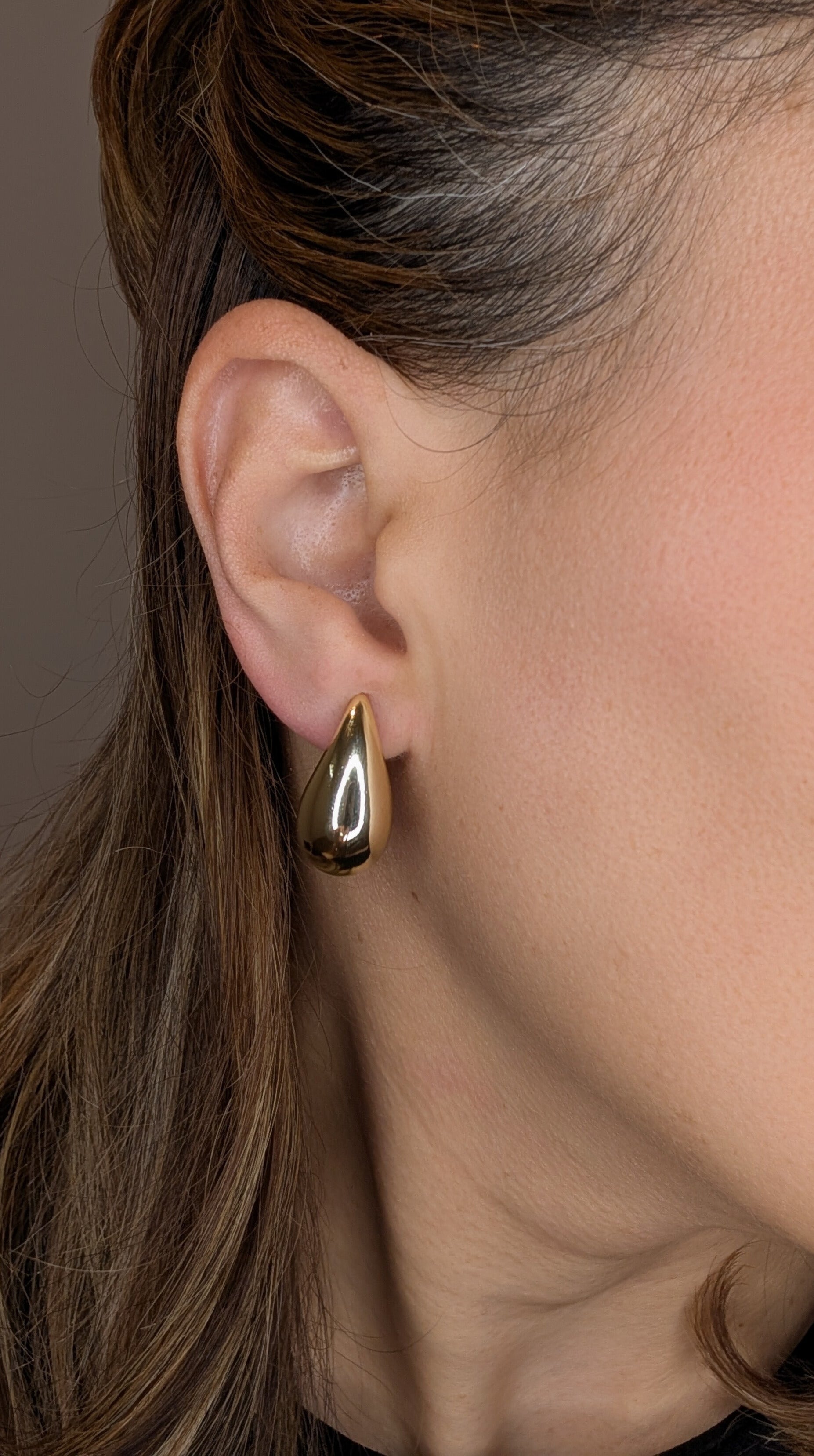 Golden Tear of Elegance Studs