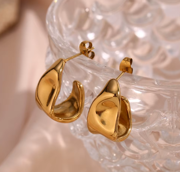 Fearless Grace Geometric Earrings